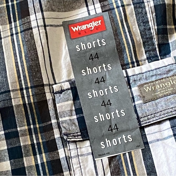 Wrangler‎ Shorts mens  Size 44 Pockets Cargo Plaid Comfortable Jeans New - Picture 3 of 15